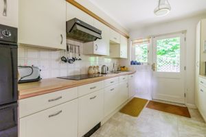 Kitchen- click for photo gallery